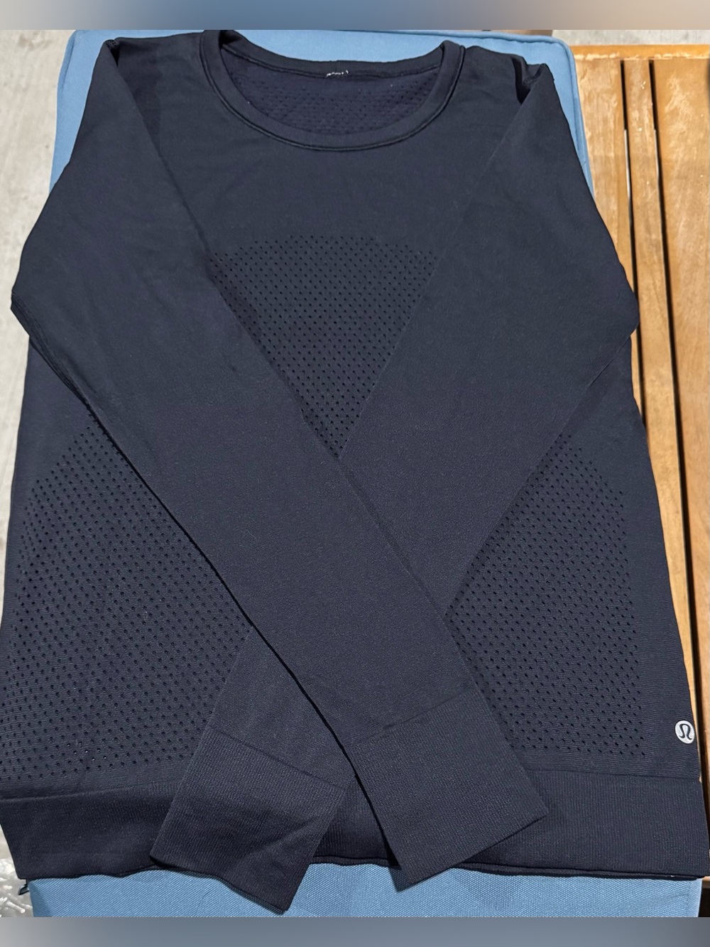 Lululemon Breeze By Long Sleeve Shirt Black Seamless Mesh Running Top EUC